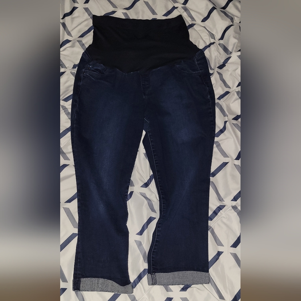 Cropped leg Maternity jeans
